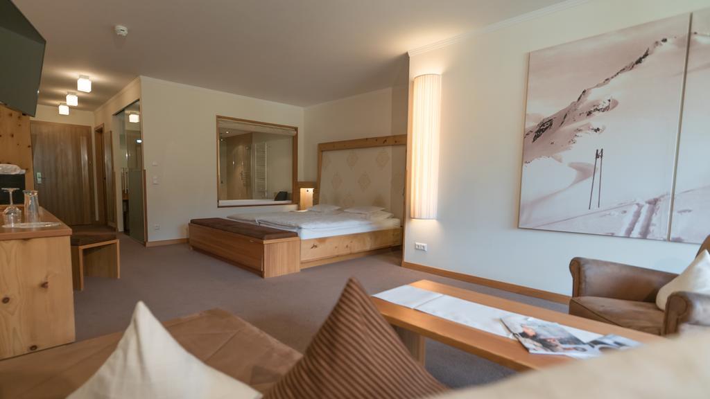 Superior Junior Suite,396064152:JPEG